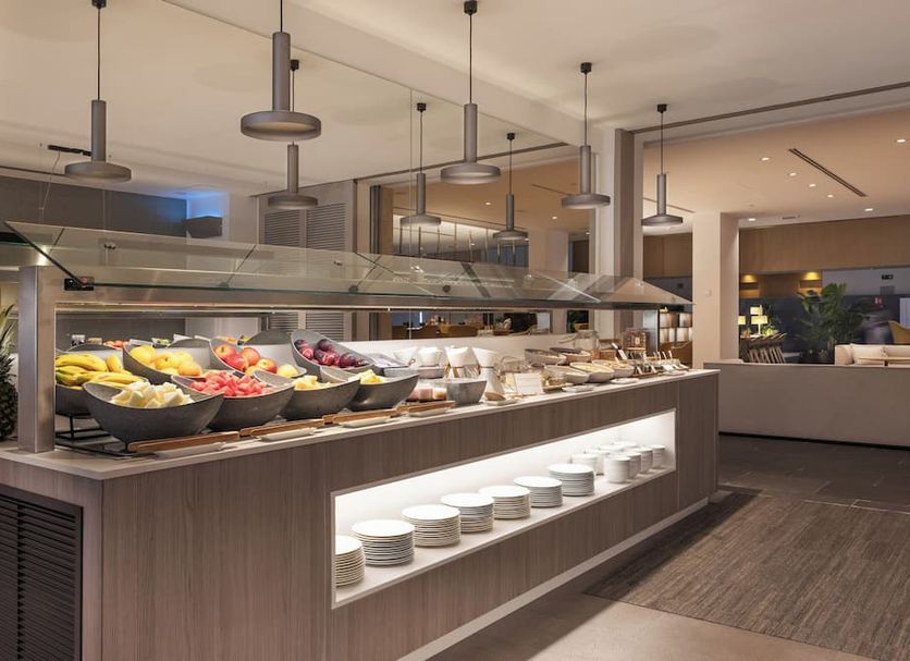 Buffet Photo