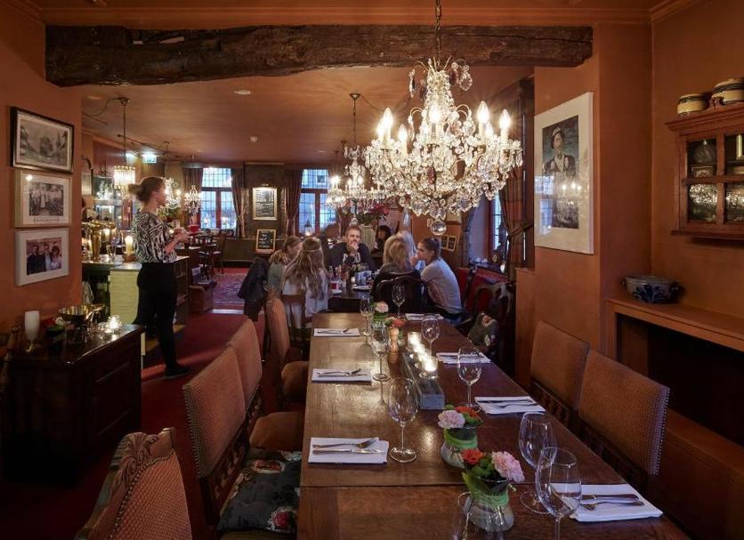 Restaurant Photo