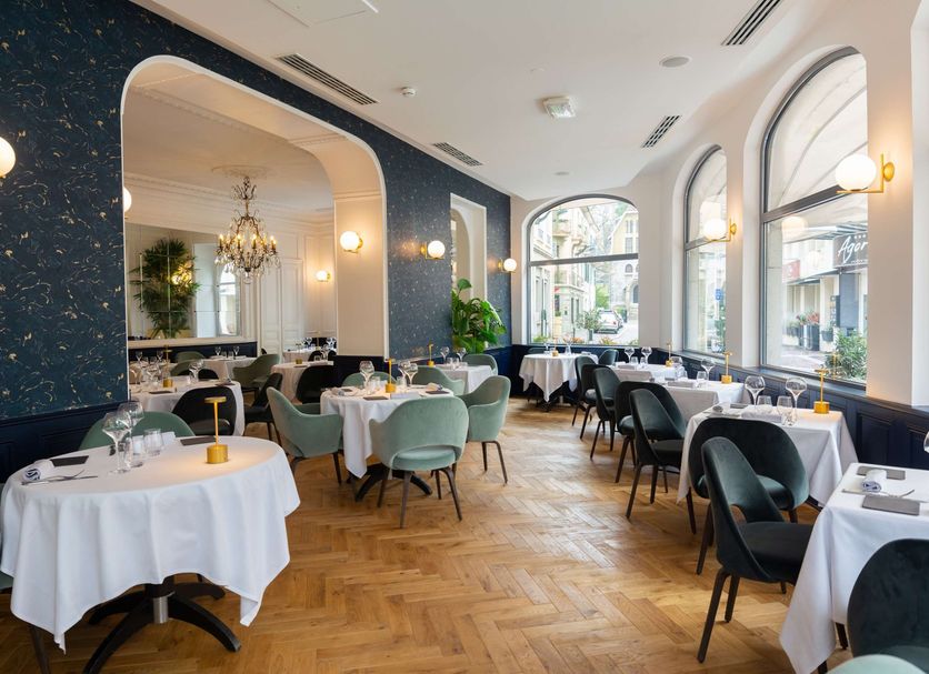 Restaurant Photo