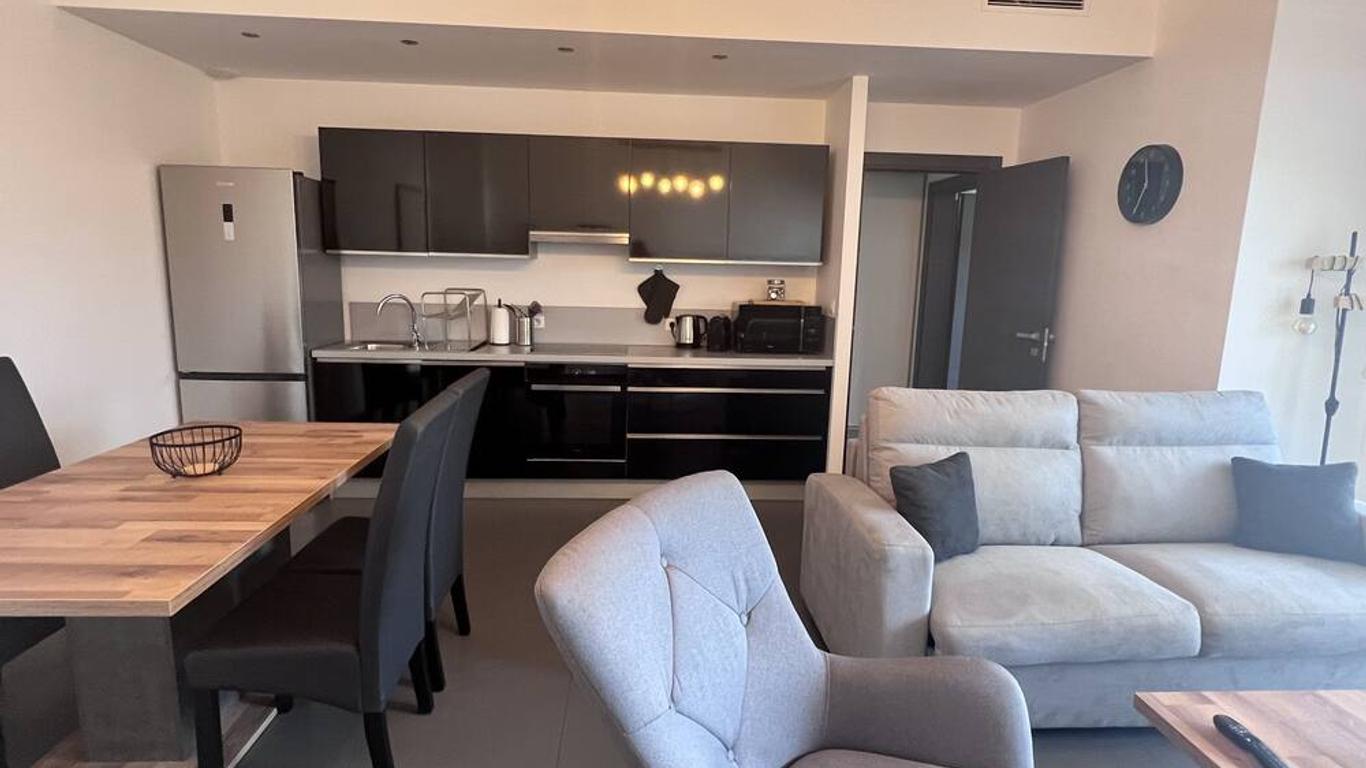 Studio T1 bis vue mer Propriano