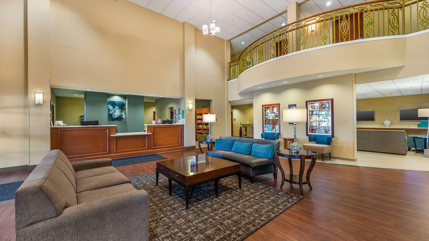 Best Western Plus Tuscumbia/Muscle Shoals Hotel & Suites