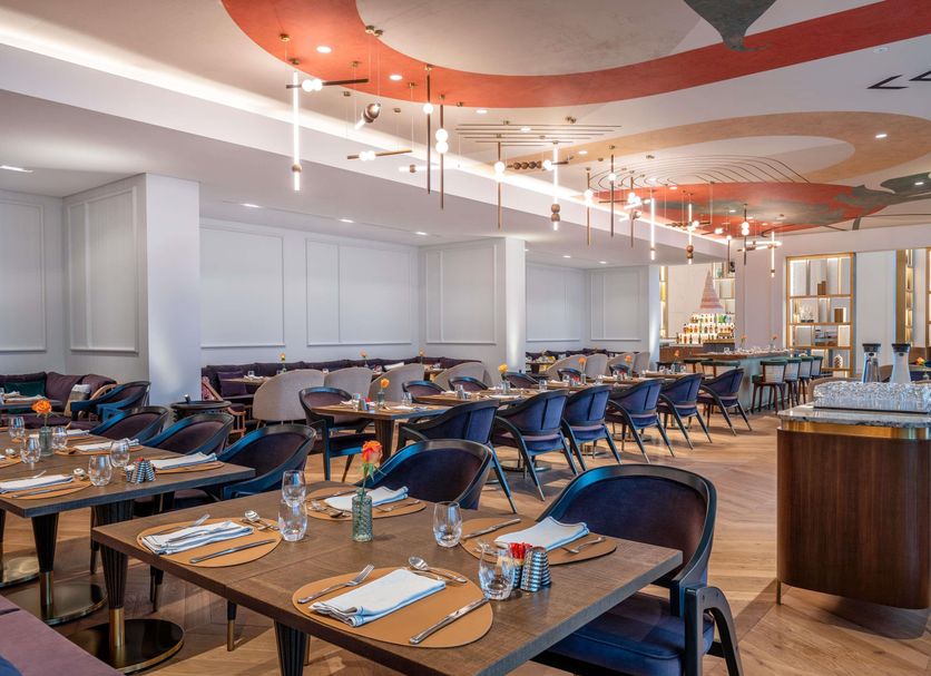 Restaurant Photo