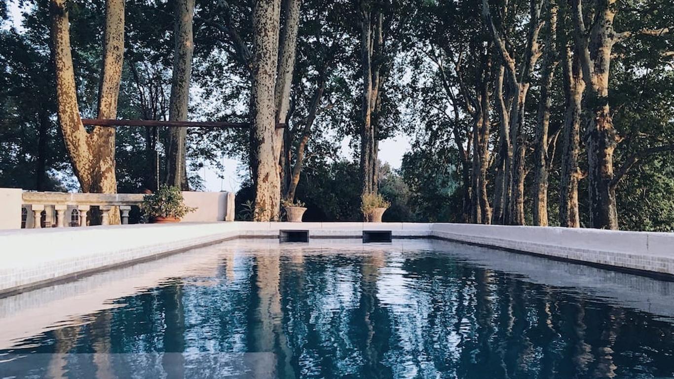 Fontclaire En Provence
