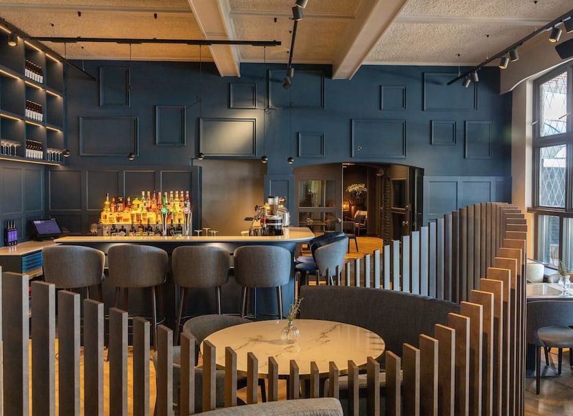 Bar Photo