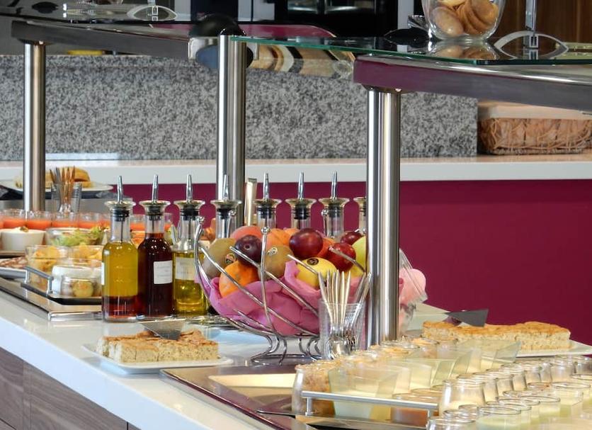 Buffet Photo