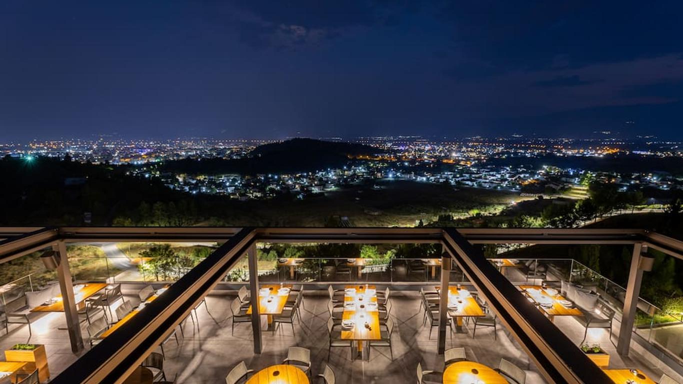 Ananti City Resort
