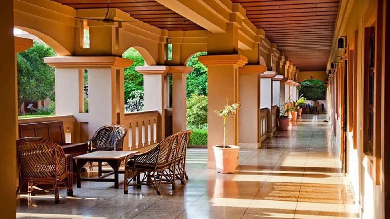 Mvt Guesthouse & Restaurant