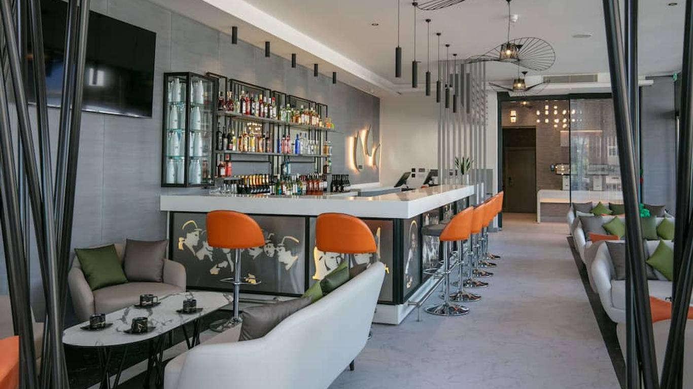 Spark by Hilton Luton