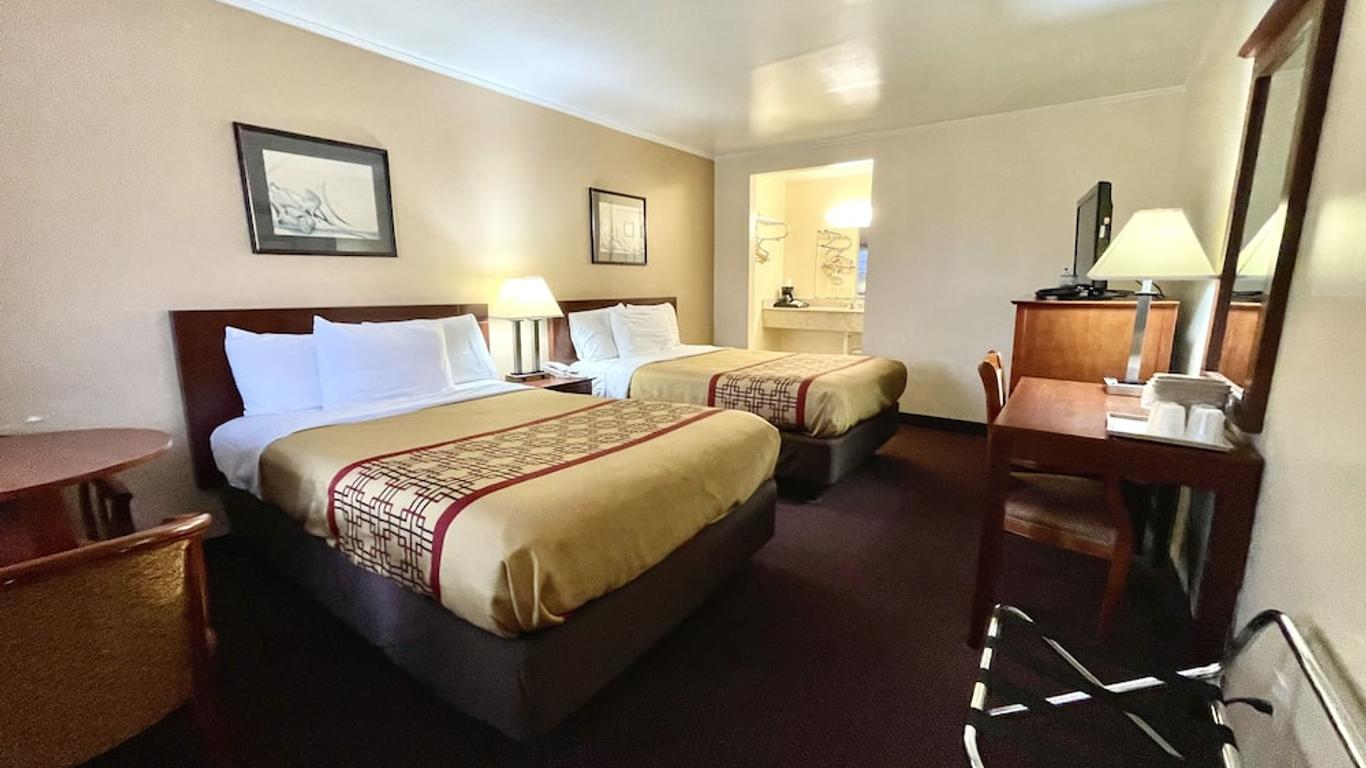Passport Inn Somers Point - Somers Point