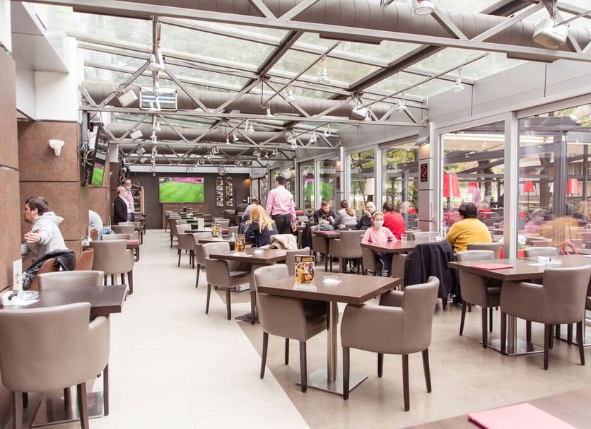 Restaurant Photo