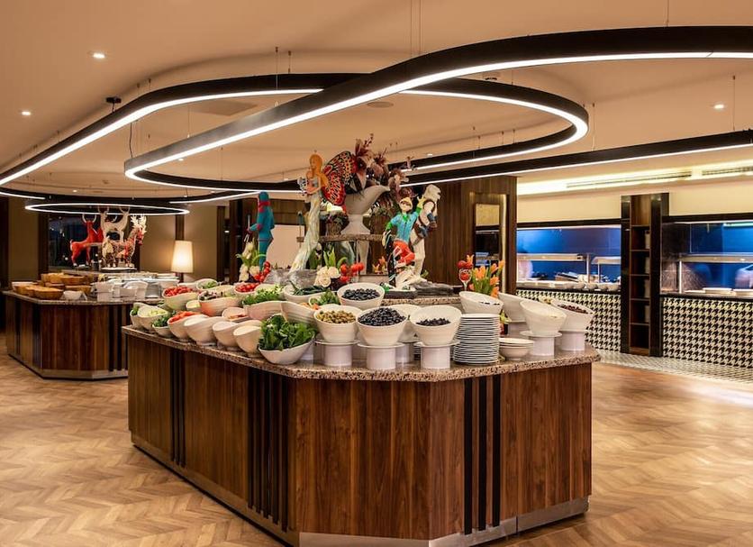 Buffet Photo