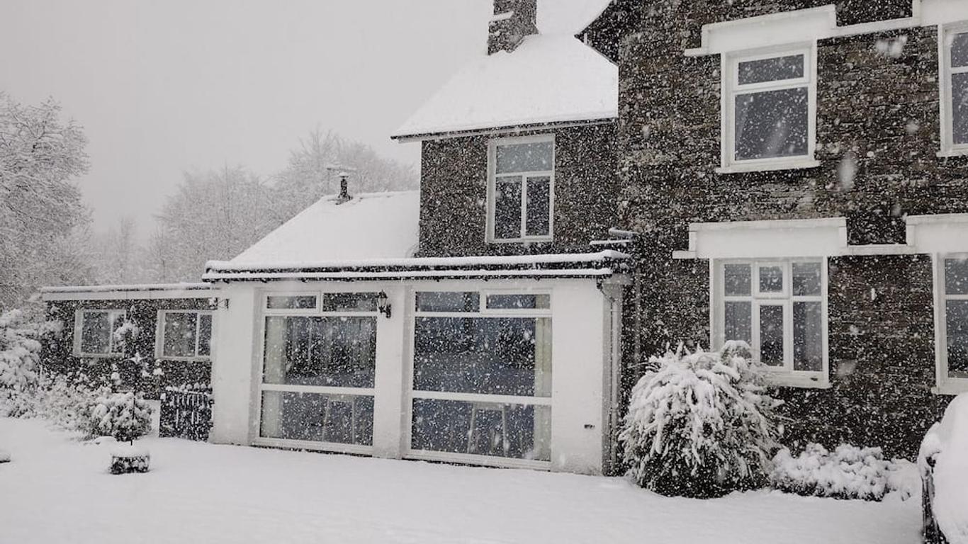 Bluebird Lodge