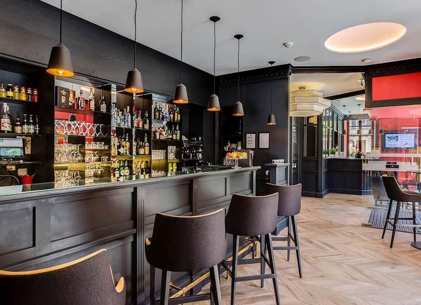 Bar Photo