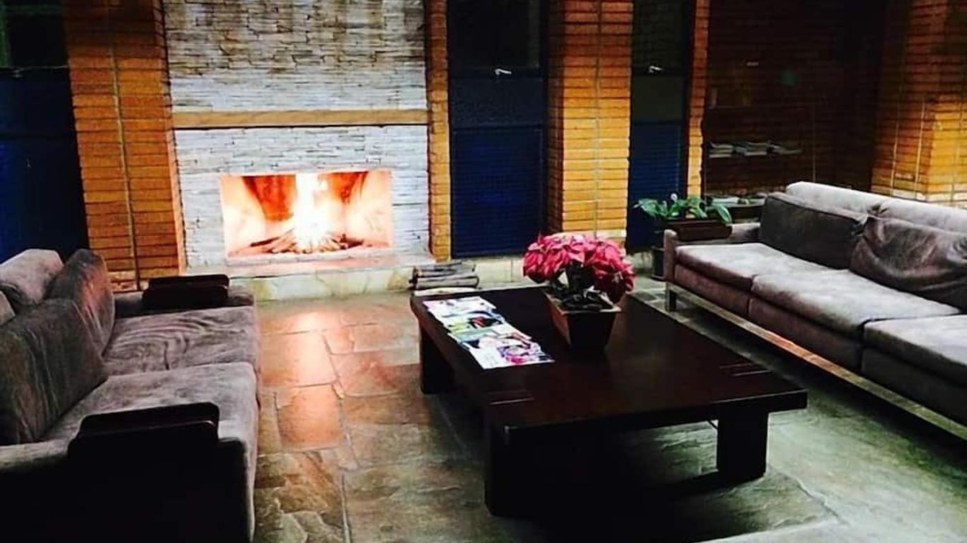 Hotel Verdes Mares