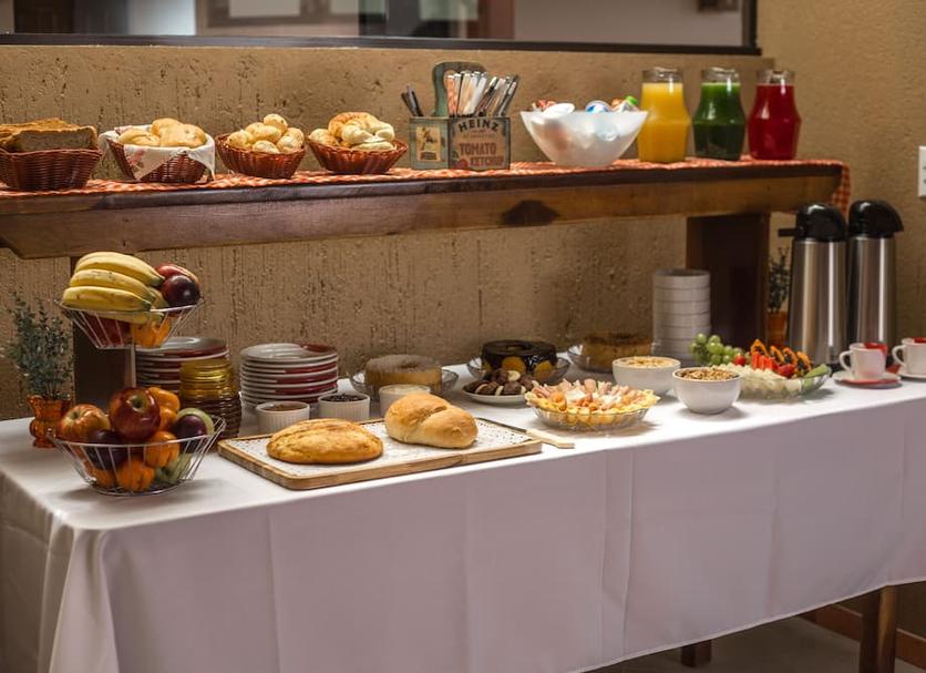 Buffet Photo