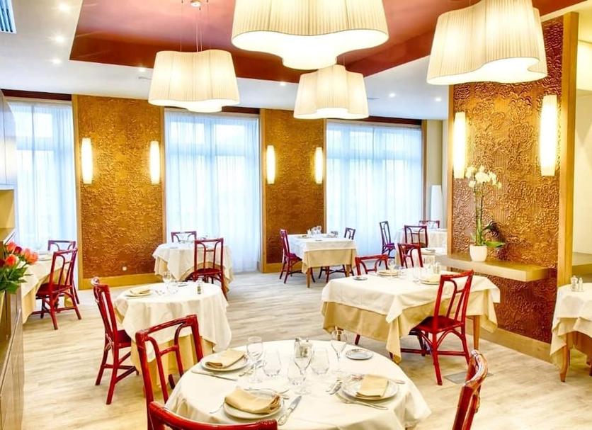 Restaurant Photo