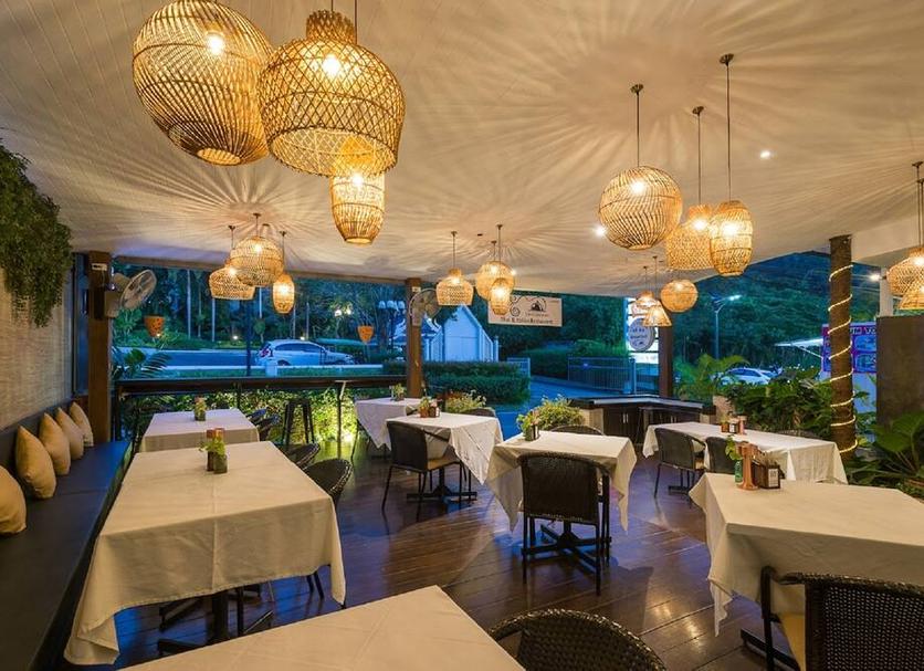Restaurant Photo