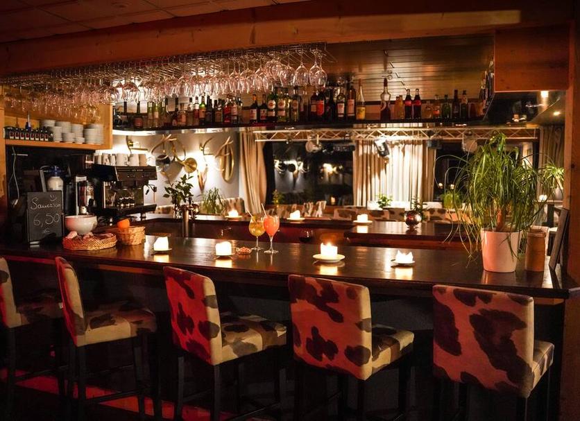 Bar Photo
