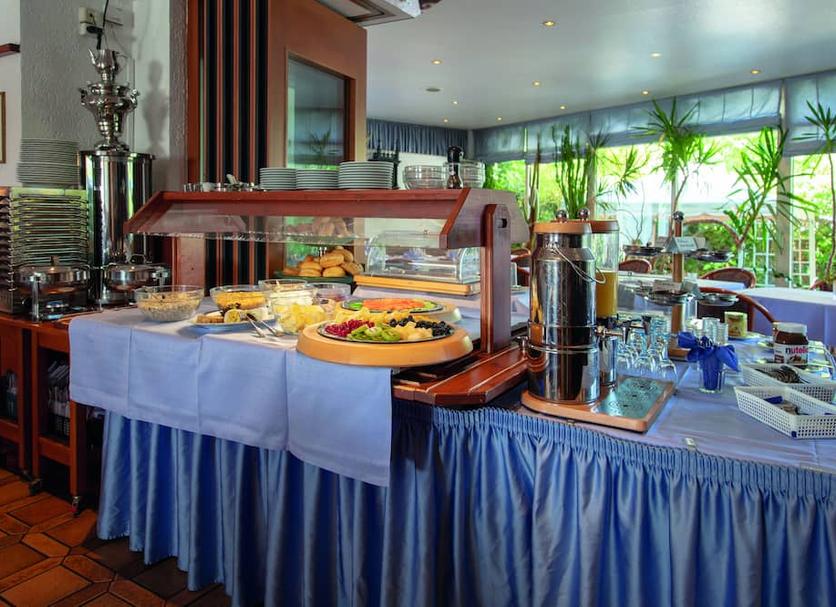 Buffet Photo