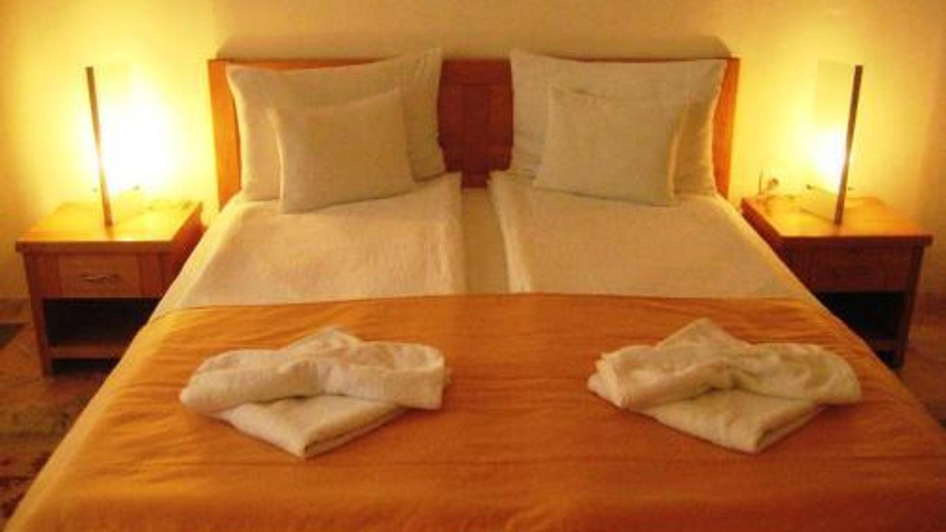Vila Sara/Adult Only