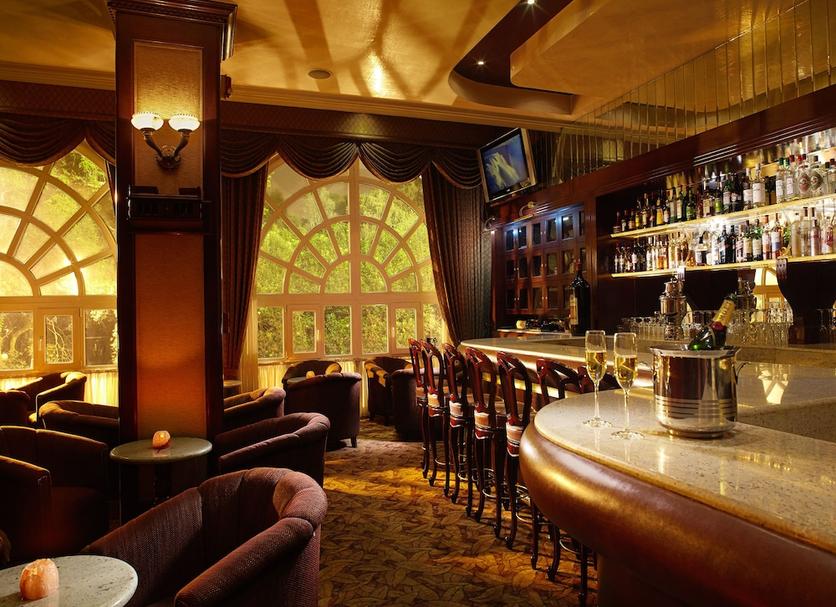 Bar Photo