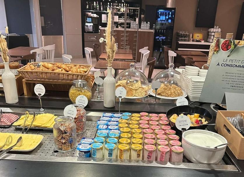 Buffet Photo