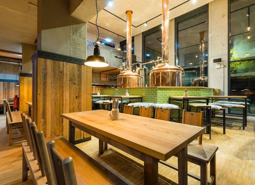 Restaurant Photo