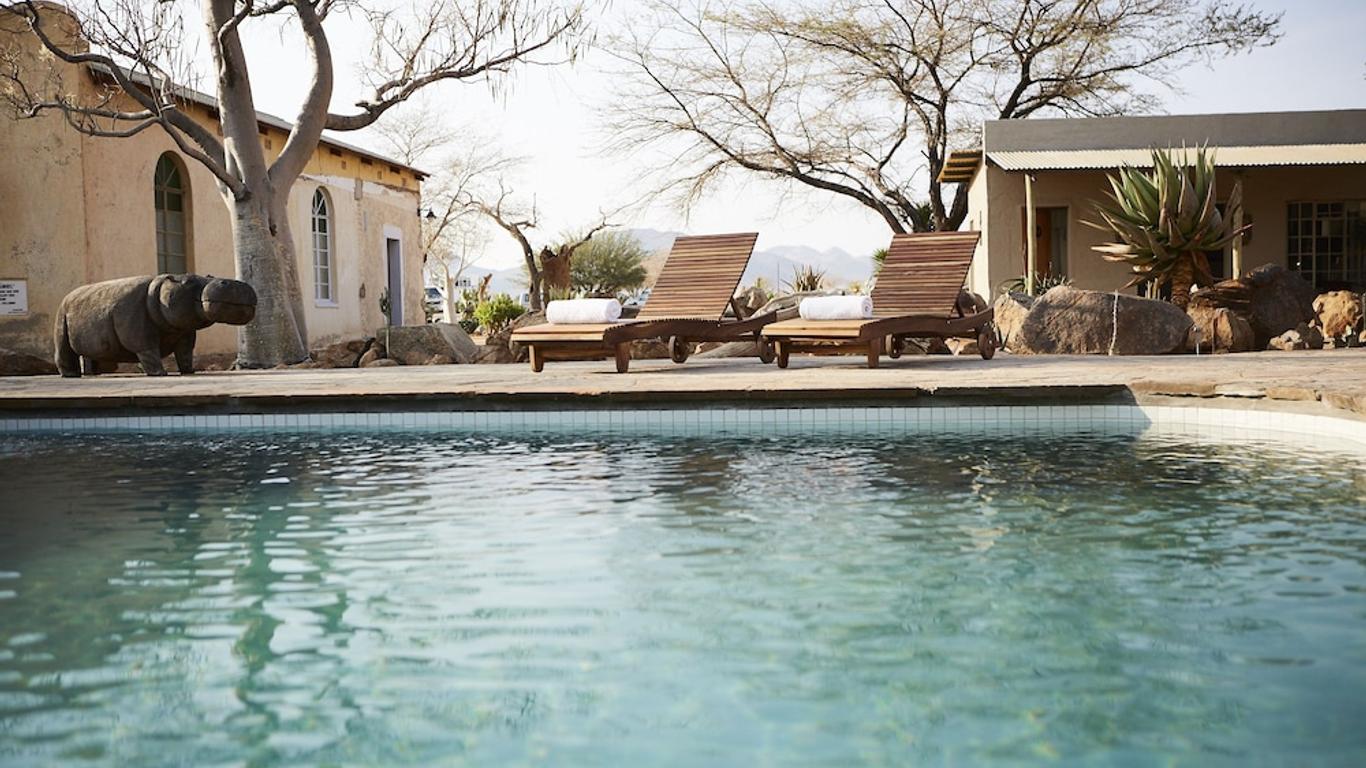 Solitaire Lodge