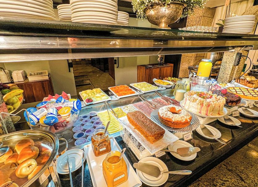 Buffet Photo