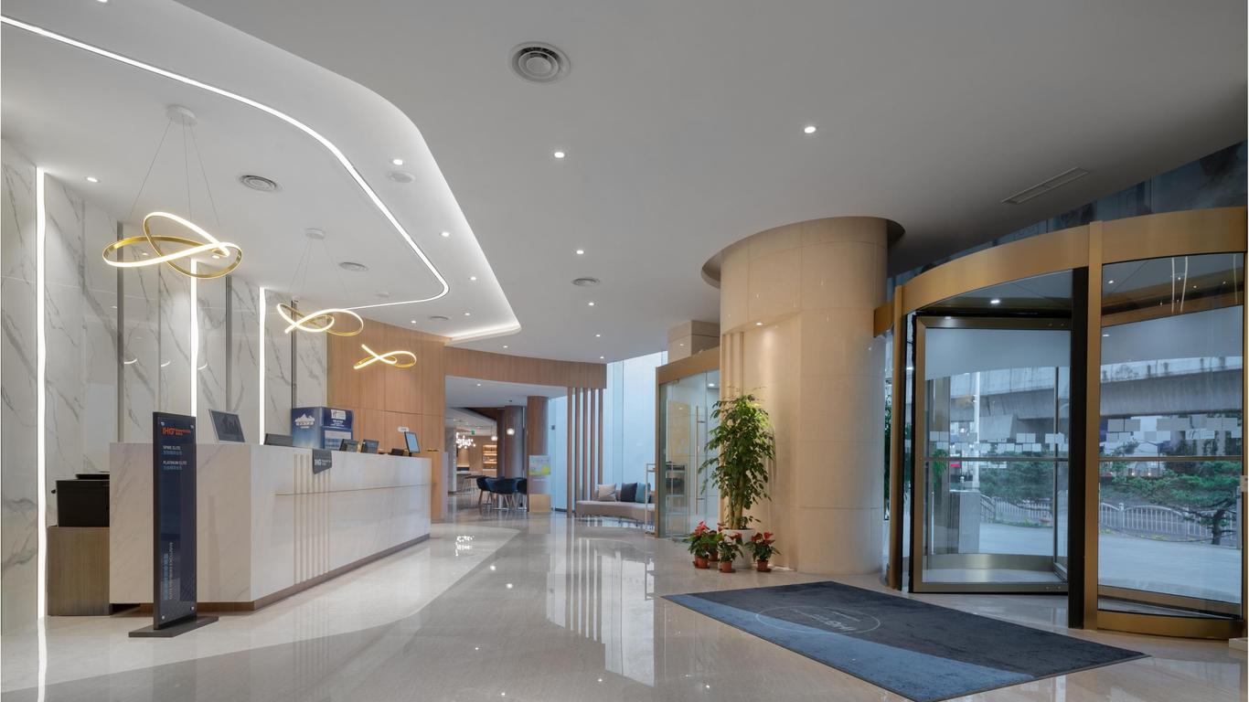 Holiday Inn Express Shanghai Jinqiao Central