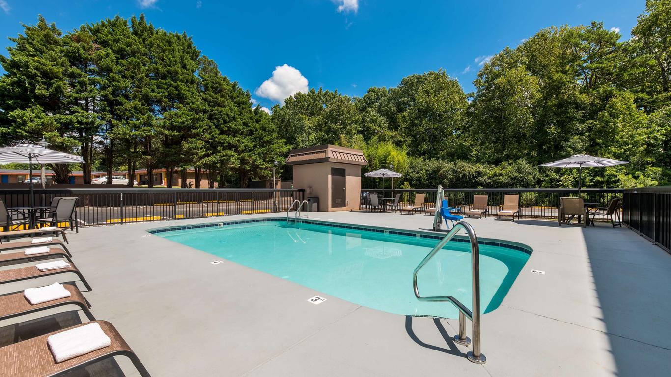 Best Western Albemarle Inn