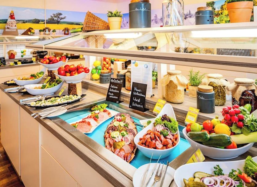 Buffet Photo