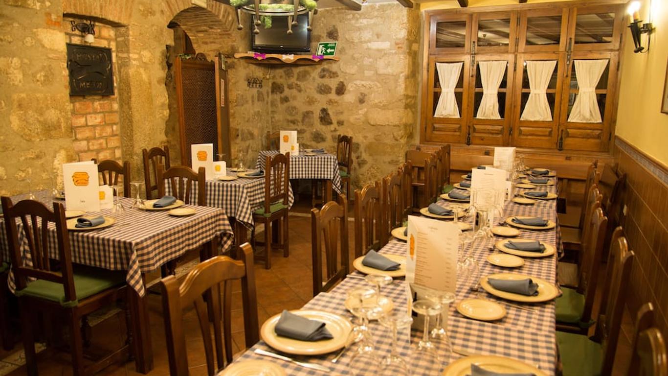 Hostal Hueso