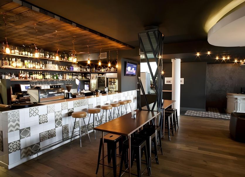 Bar Photo