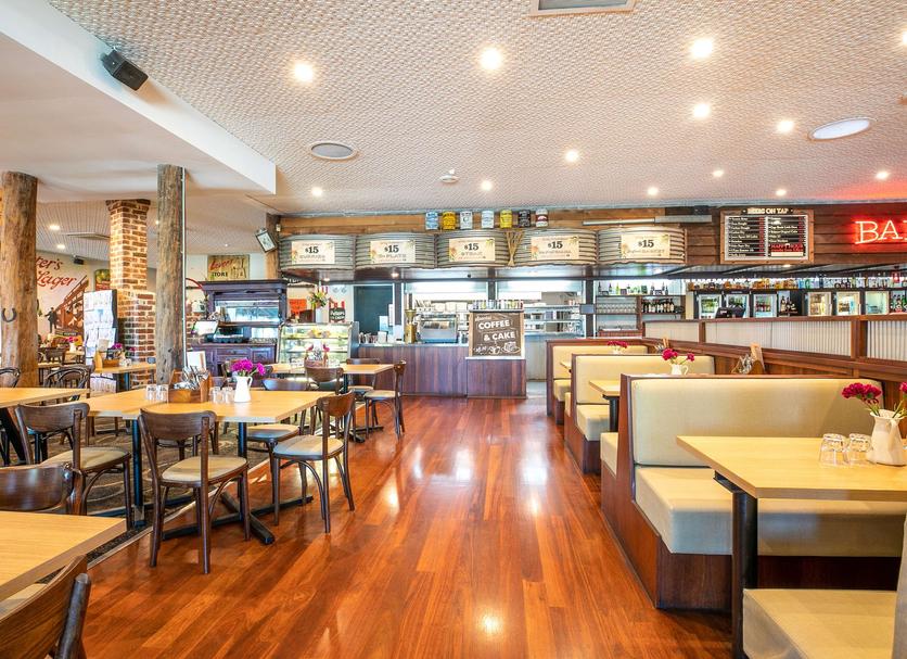 Restaurant Photo