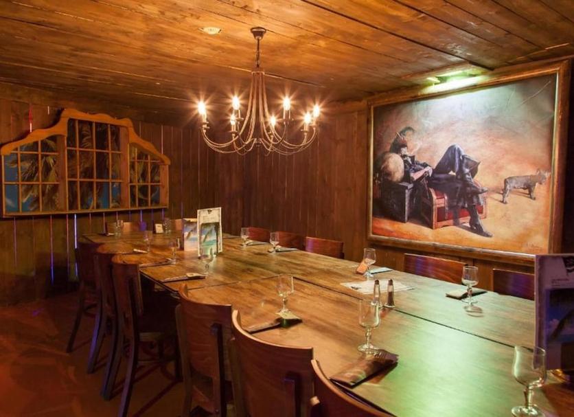 Restaurant Photo