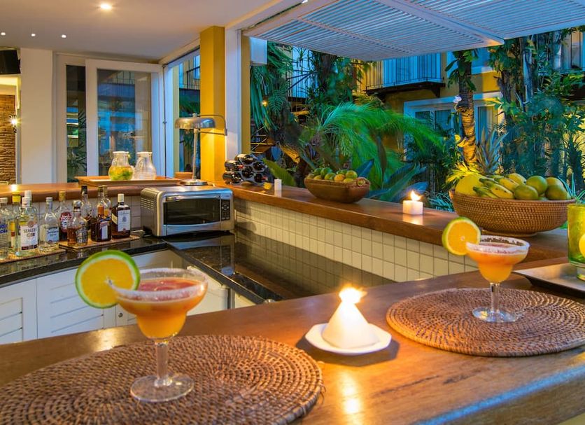Bar Photo