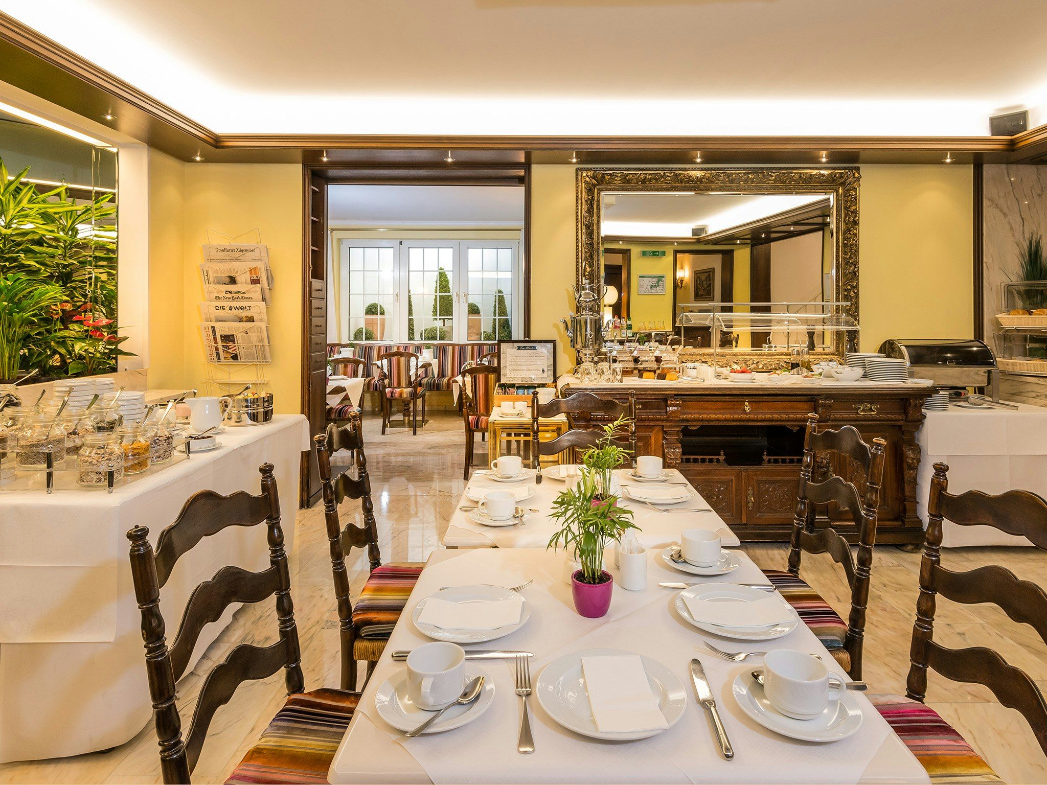 Restaurant Photo