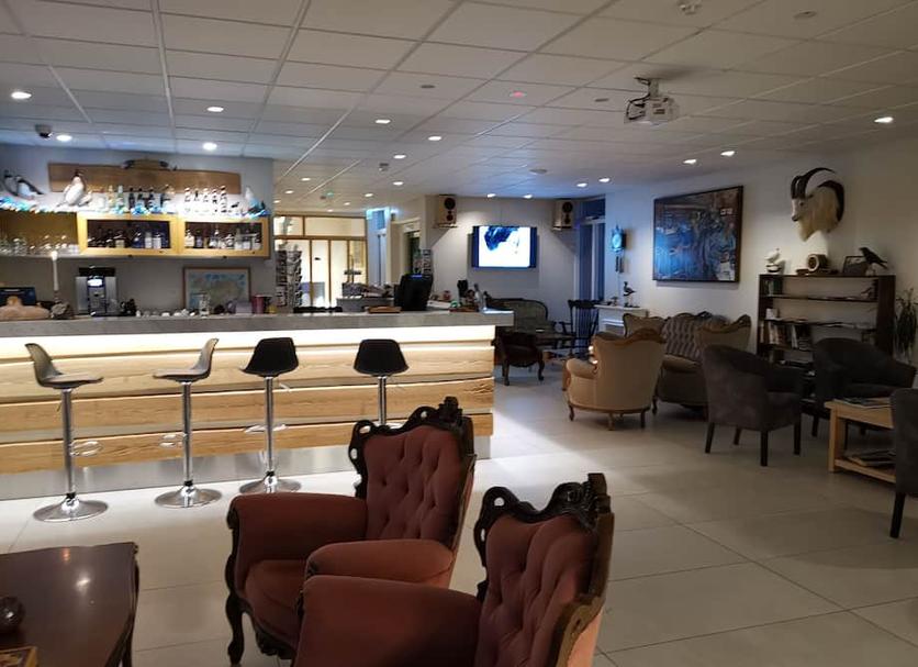 Bar Photo