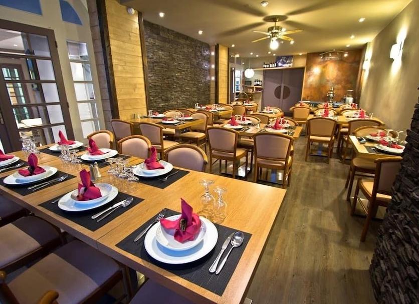 Restaurant Photo