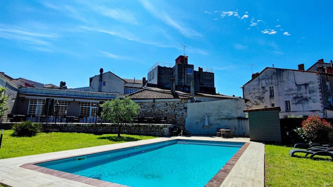 Logis Grand Hotel Pelisson