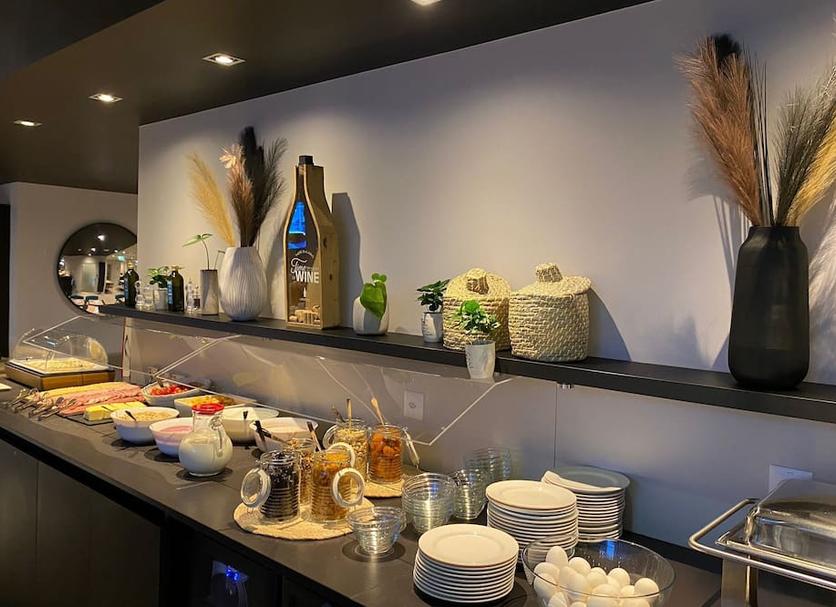 Buffet Photo
