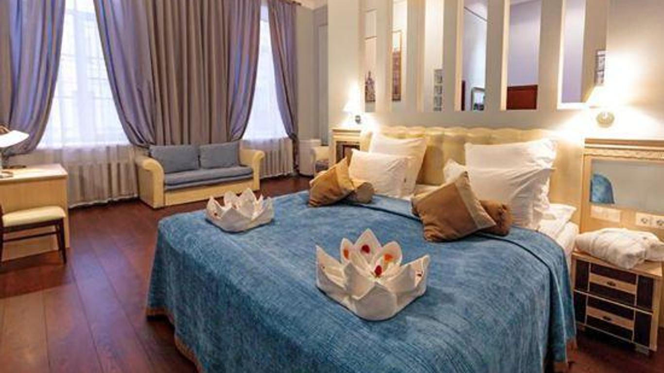Petr Hotel