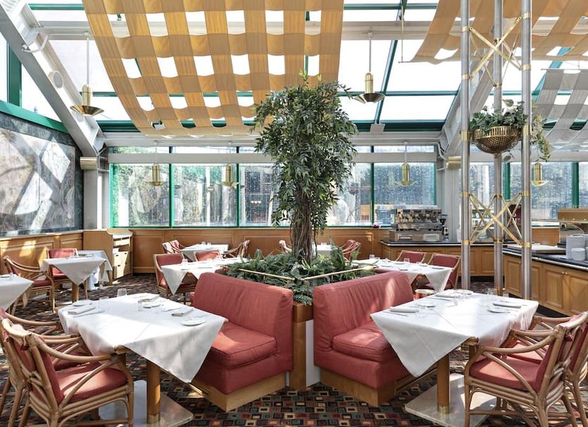 Restaurant Photo