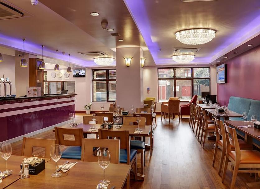 Restaurant Photo