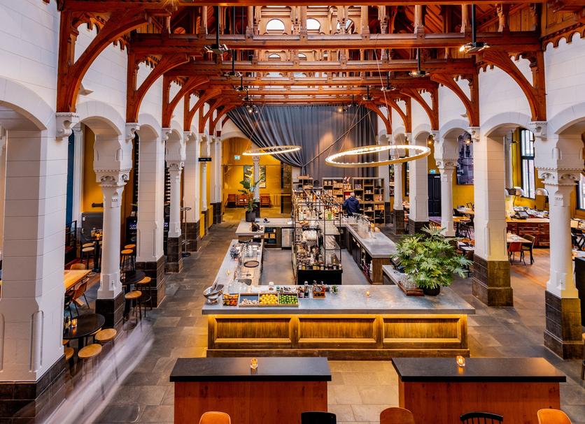Restaurant Photo