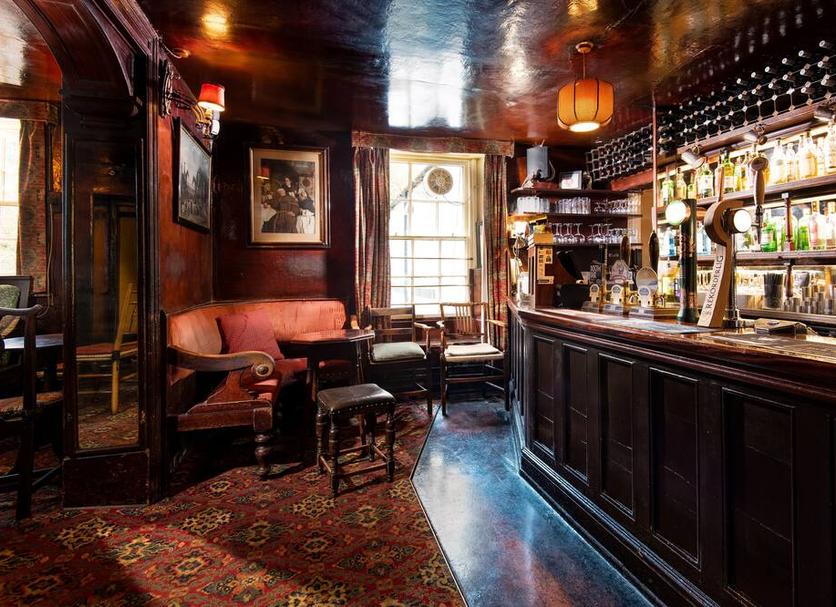 Bar Photo
