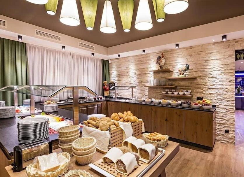 Buffet Photo
