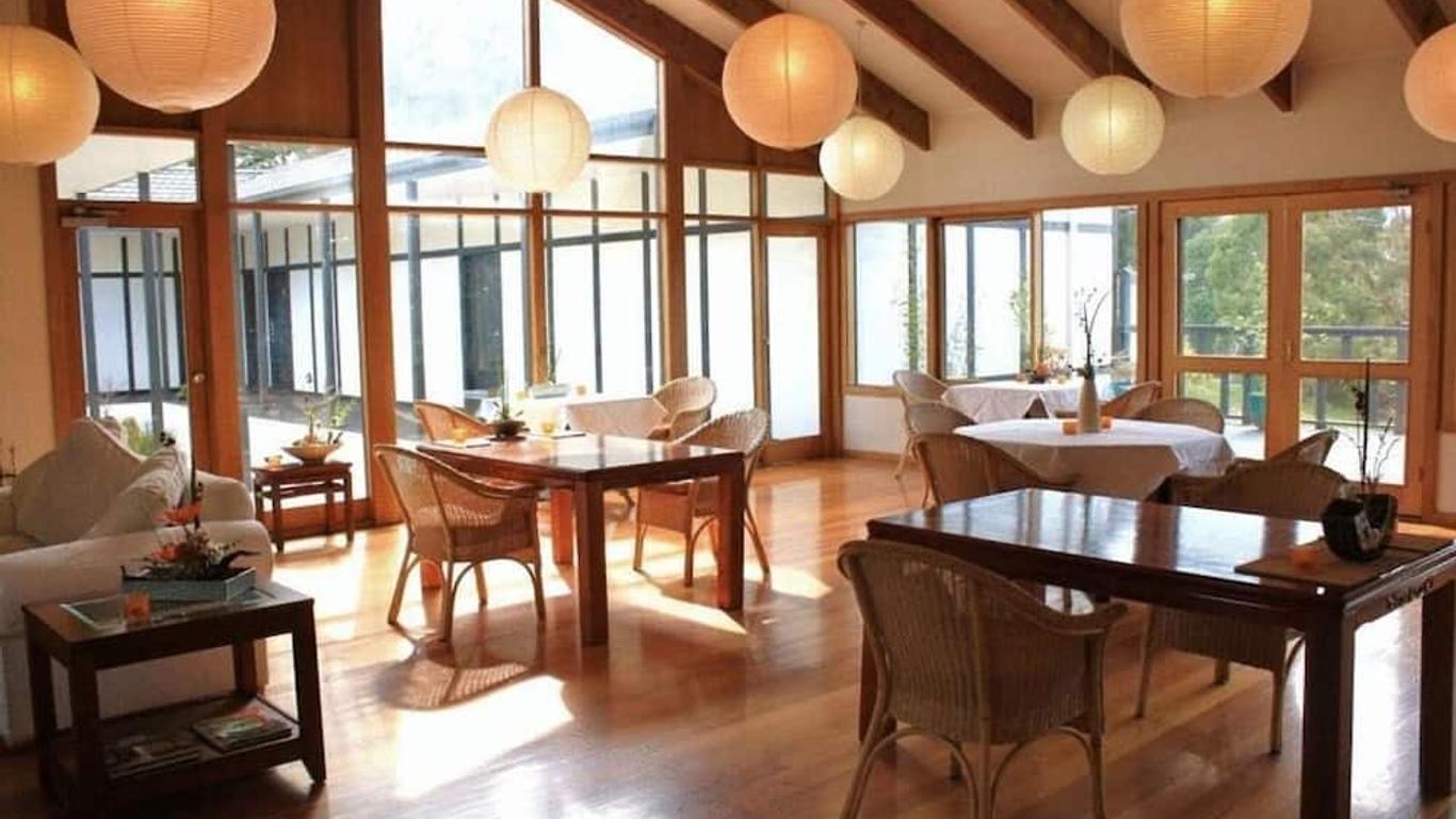 Shizuka Ryokan Japanese Country Spa & Wellness Retreat
