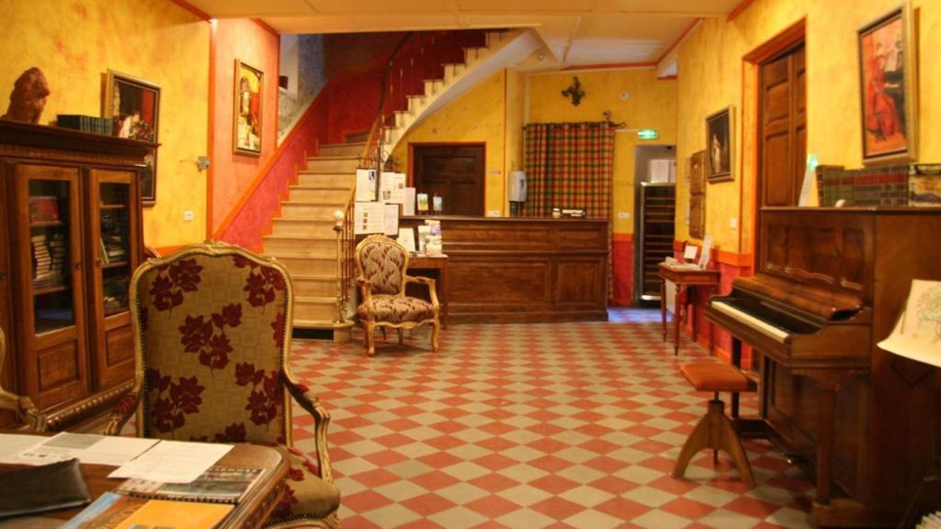 Les Arcades Le Lion D'or